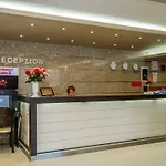Vemara Club And - Free Parking And Free Access Szálloda