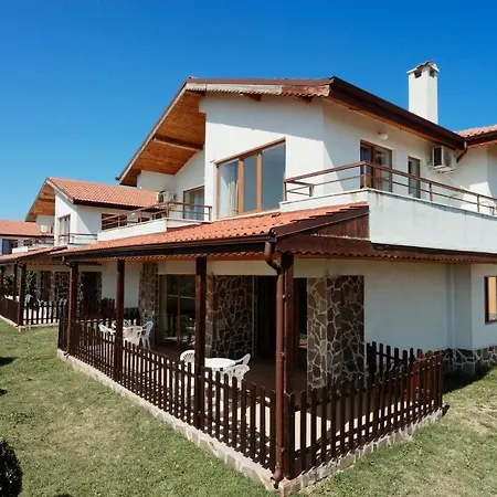Vemara Club And - Free Parking And Free Access Szálloda Obzor