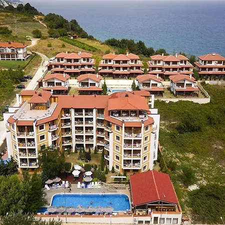 Vemara Club And - Free Parking And Free Access