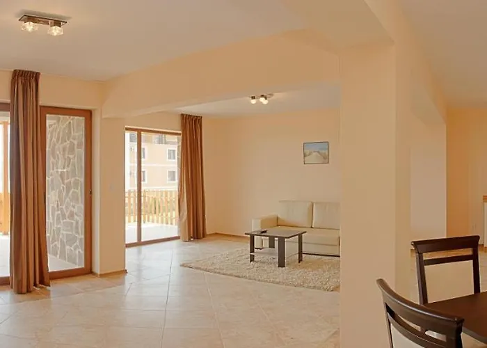 Vemara Club And - Free Parking And Free Access Hotel Obzor