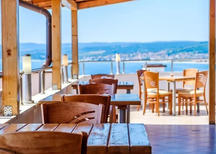 Vemara Club And - Free Parking And Free Access Hotel Obzor