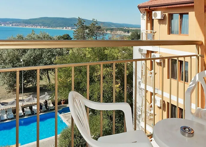 Vemara Club And - Free Parking And Free Access 3* Obzor