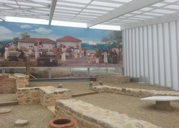 Vemara Club And - Free Parking And Free Access Hotel 3*