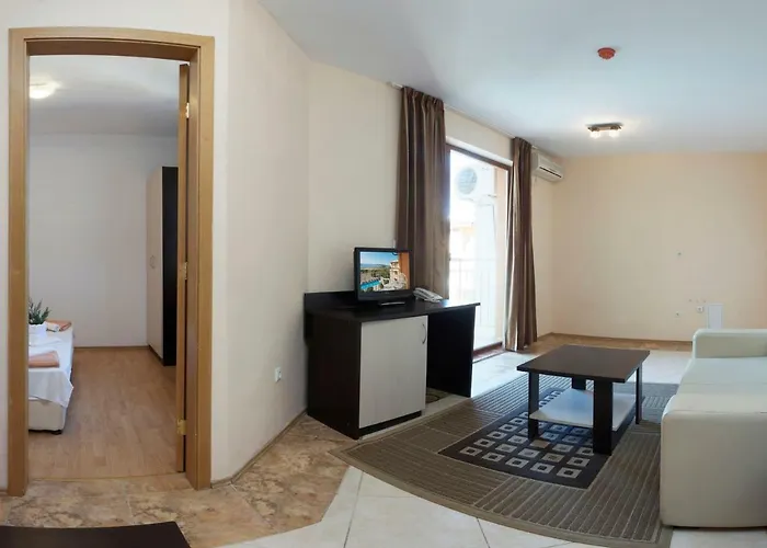 Hotel Vemara Club And - Free Parking And Free Access Obzor